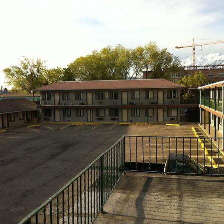 Provo Inn & Suites Exterior photo